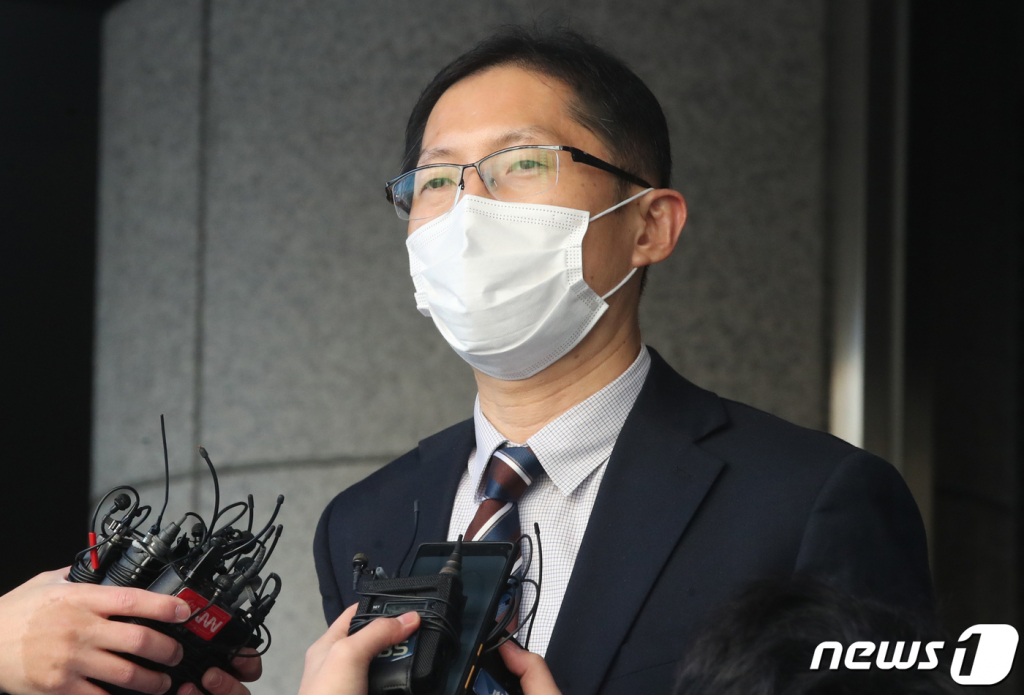 지난해 재심을 청구한 '순천 청산가리 막걸리 사건'의 백씨 부녀의 변론을 맡은 박준영 변호사./사진=뉴스1