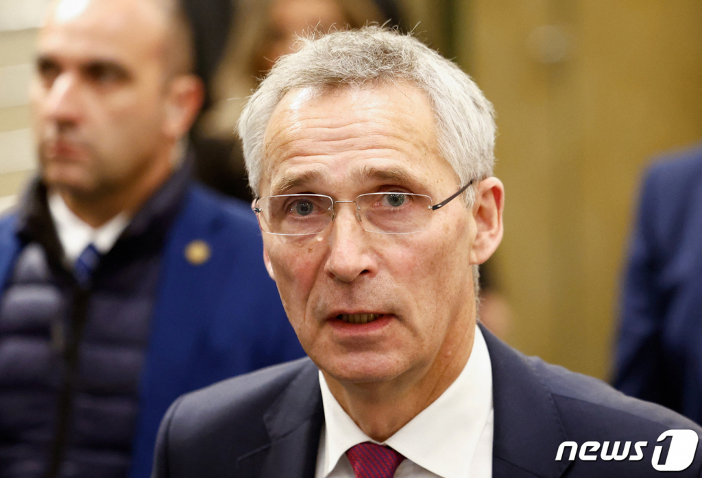 (로이터=뉴스1) 김정률 기자 = 옌스 스톨텐베르그 나토 사무총장이 21일(현지시간) 스페인 마드리드에서 열린 제68차 나토 총회에 참석하고 있다. 2022.11.21  ⓒ 로이터=뉴스1  Copyright ? 뉴스1. All rights reserved. 무단 전재 및 재배포 금지.