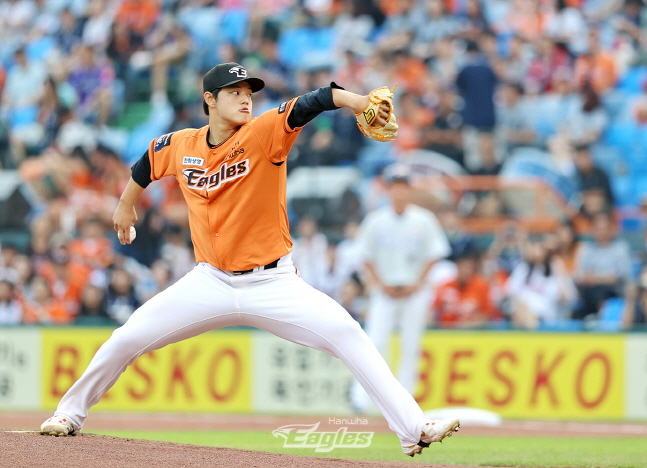 문동주가 역투를 펼치고 있다. /사진=한화 이글스