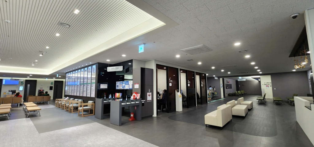 경기도 남양주시 남양주 진접읍 연평리(해밀예당1로)에 위치한 누네안과병원은 전체 면적 2975㎡(약 900평)의 넓은 공간에 14개 입원실, 30개 병상을 갖췄다. /사진=정심교 기자