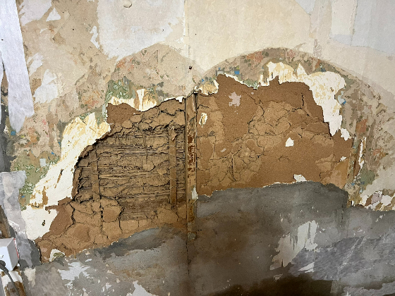 도배도 해야하고 장판도 새로 깔아야 한다. 복구는 이제 시작이다./사진=남형도 기자