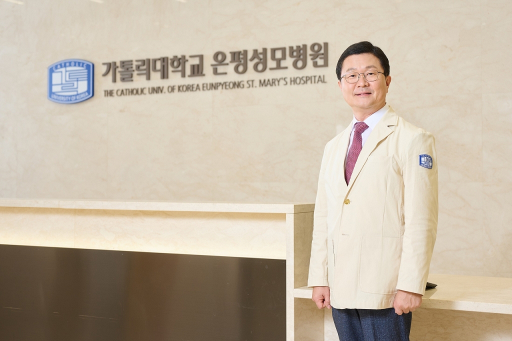 1일 병원장에 취임한 배시현(소화기내과 교수) 은평성모병원장. /사진=은평성모병원