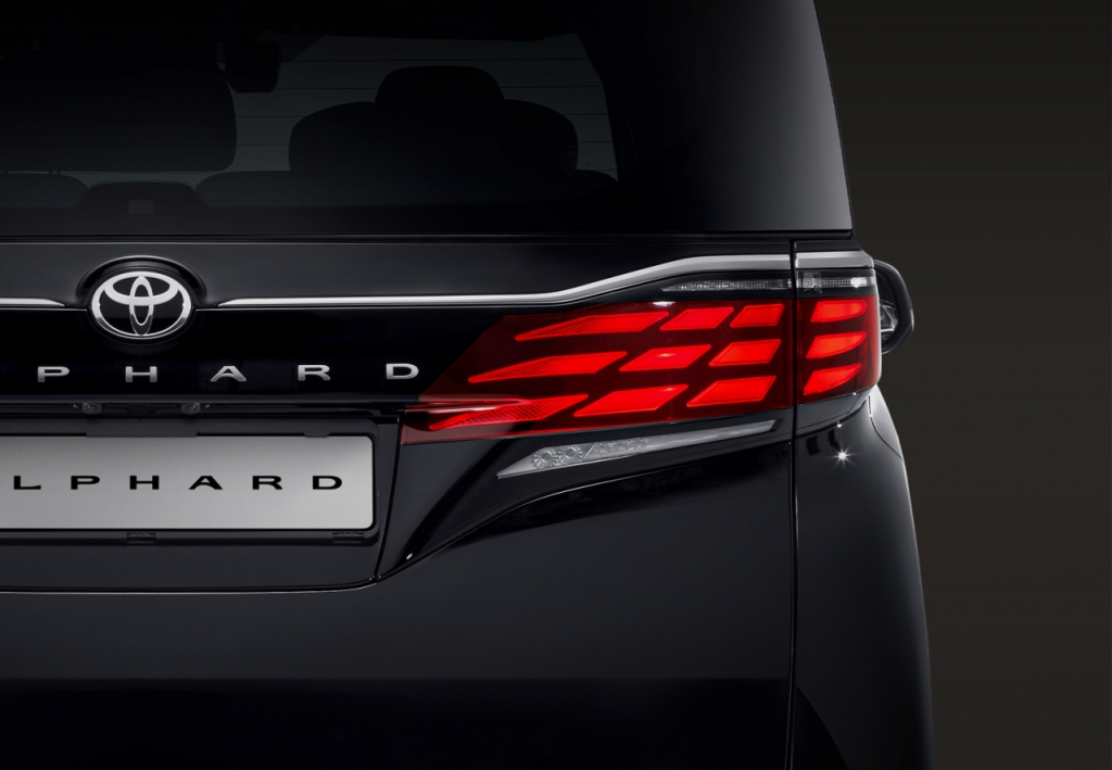 토요타의 프리미엄 미니밴 알파드(ALPHARD) 후면 램프. /사진제공=토요타코리아