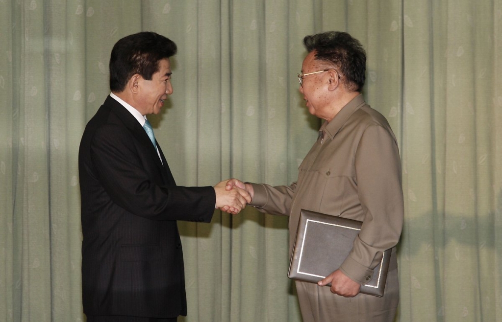 2007년 남북정상회담 당시 노무현 대통령과 김정일 국방위원장/사진=게티이미지뱅크코리아