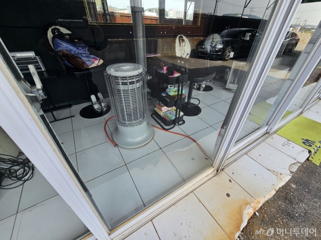 18일 오전 경기 파주시 파주읍 '용주골'의 성매매집결지 내 한 업소. /사진=정세진 기자 