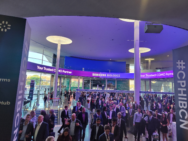 24일(현시지간) 오전 9시  피라 그란비아 컨벤션센터 로비에 /사진=박미리 기자 