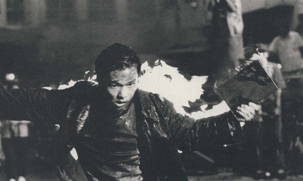 영화 <아름다운 청년 전태일> 스틸컷. 배우 홍경인이 전태일 역할을 맡았다.