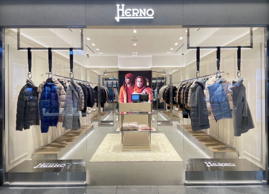 에르노 명동 면세점 매장/사진=신세계인터내셔날