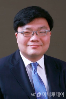 신동찬 법무법인 율촌 변호사.