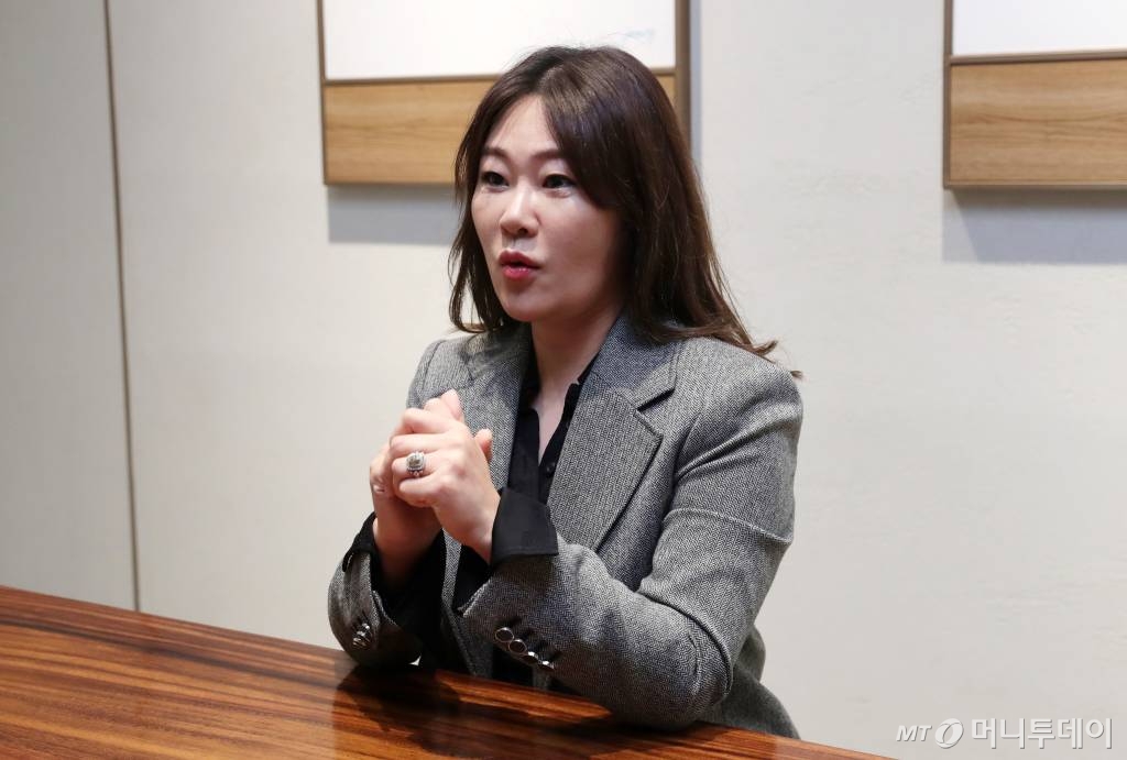 윤일향 한국반영구화장사중앙회장 인터뷰 /사진=김휘선 기자 hwijpg@