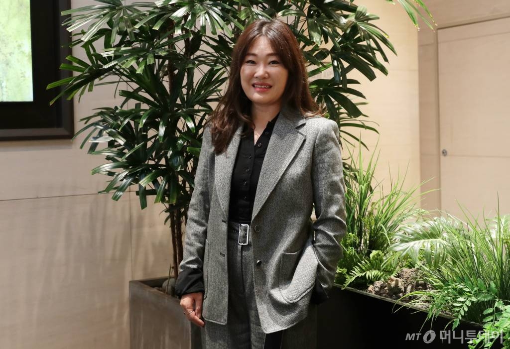 윤일향 한국반영구화장사중앙회장 인터뷰 /사진=김휘선 기자 hwijpg@