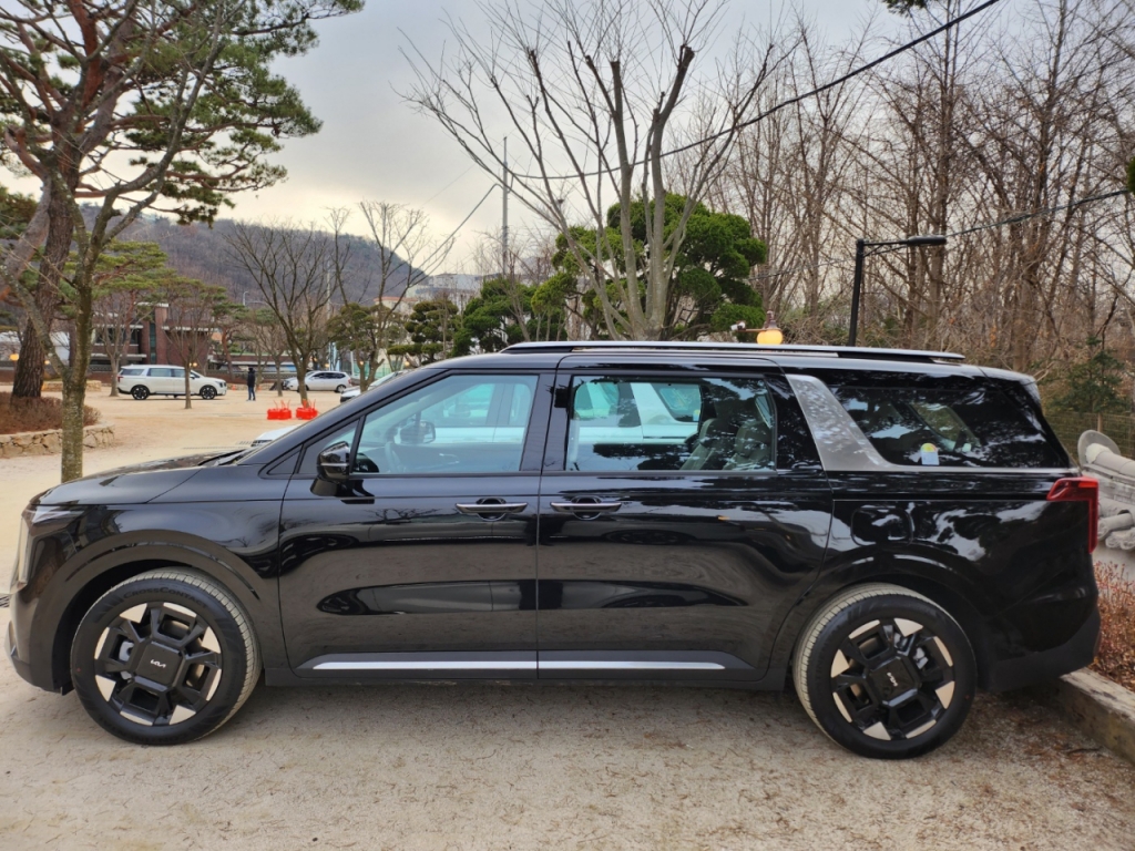 신형 카니발 하이브리드. /사진=정한결 기자.