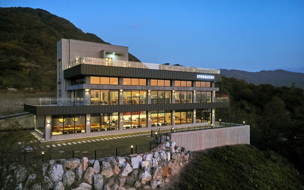  춘천구봉산R점/사진제공=스타벅스 코리아