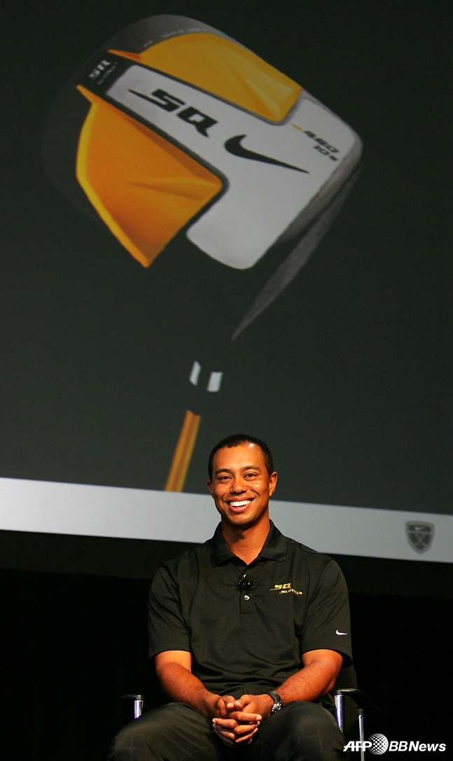 나이키 드라이버 출시 때 우즈. /AFPBBNews=뉴스1