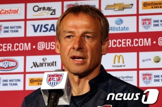 2014년 1월 미국 축구 국가대표팀을 이끌던 위르겐 클린스만 감독이 대한민국 대표팀과의 평가전을 앞두고 인터뷰하는 모습. /사진=뉴스1