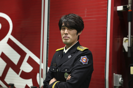 지난해 생명보험사회공헌재단에서 주는 '생명존중대상'을 수상한 박준흠 소방장(36)./사진=생명보험사회공헌재단