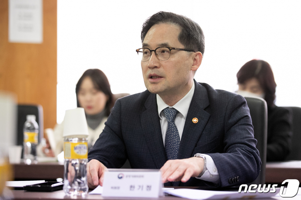 (서울=뉴스1) 이승배 기자 = 한기정 공정거래위원장. 2024.1.26/뉴스1  Copyright © 뉴스1. All rights reserved. 무단 전재 및 재배포,  AI학습 이용 금지.