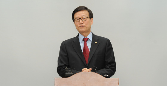 (청주=뉴스1) 윤진식 전 산업자원부 장관./뉴스1