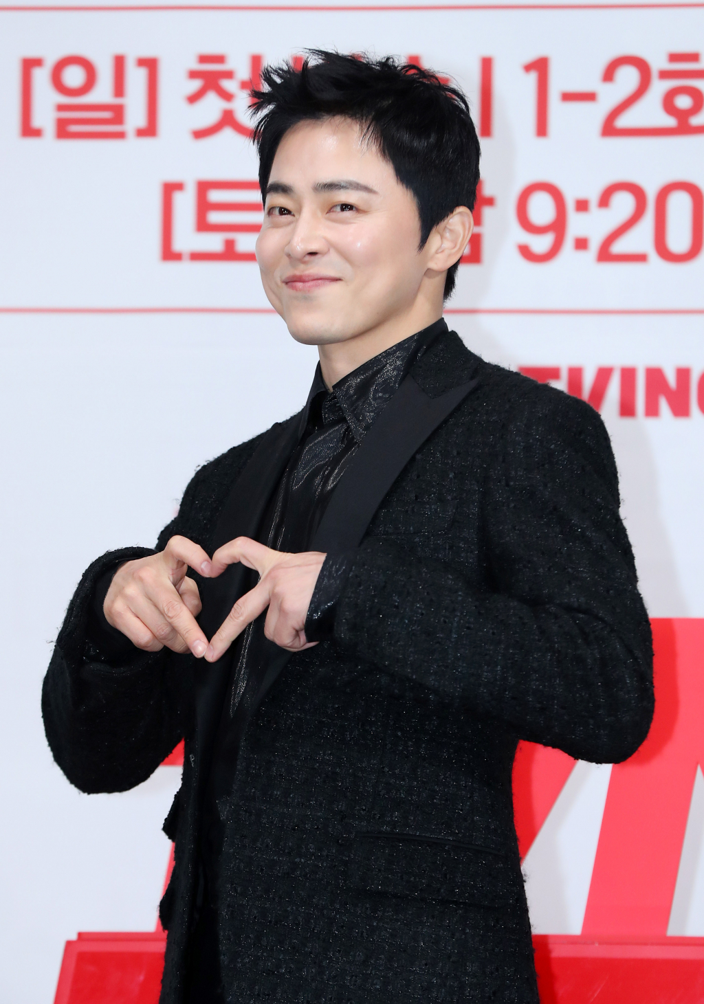 'AI 유튜버'라더니…조정석, 넷플릭스와 20년 만에 신인가수 데뷔 - 머니투데이