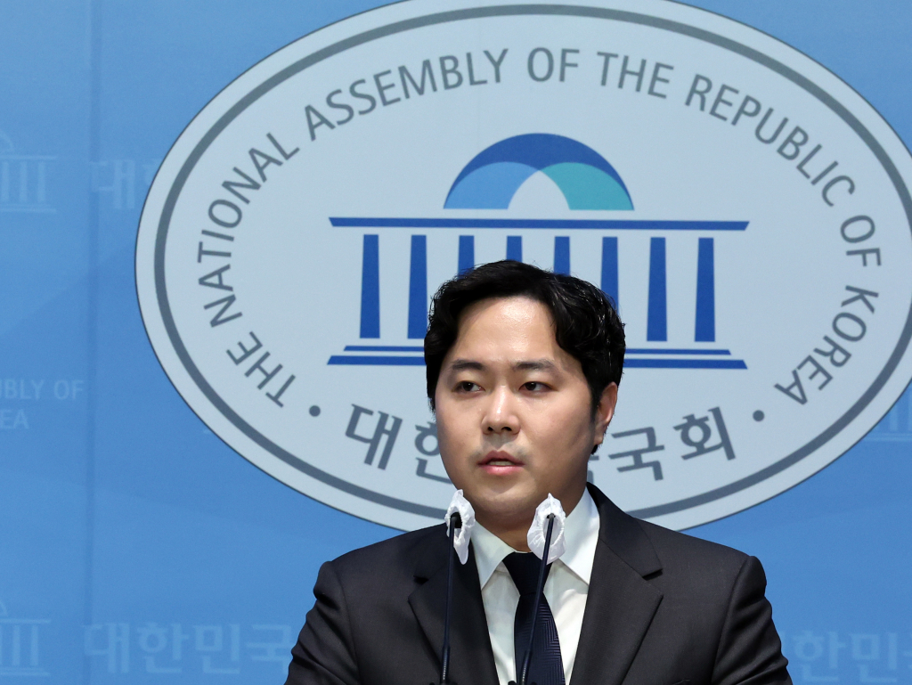 부산 서구·동구에서는 김영삼(YS) 전 대통령의 손자인 김인규 전 행정관과 부장검사 출신인 곽규택 변호사와 결선을 추가로 벌인다./사진=뉴스1