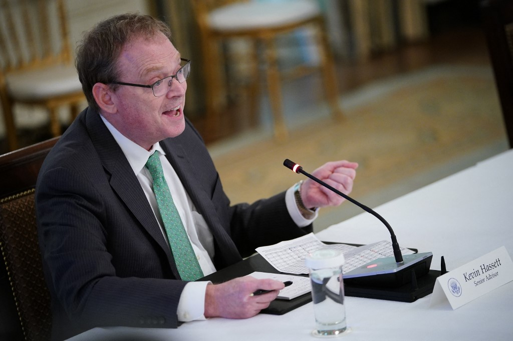 2020년 5월 도널드 트럼프 당시 미국 대통령이 경영인들과 회담한 자리에서 케빈 해셋 전 경제선임보좌관이 발언하는 모습. /AFPBBNews=뉴스1