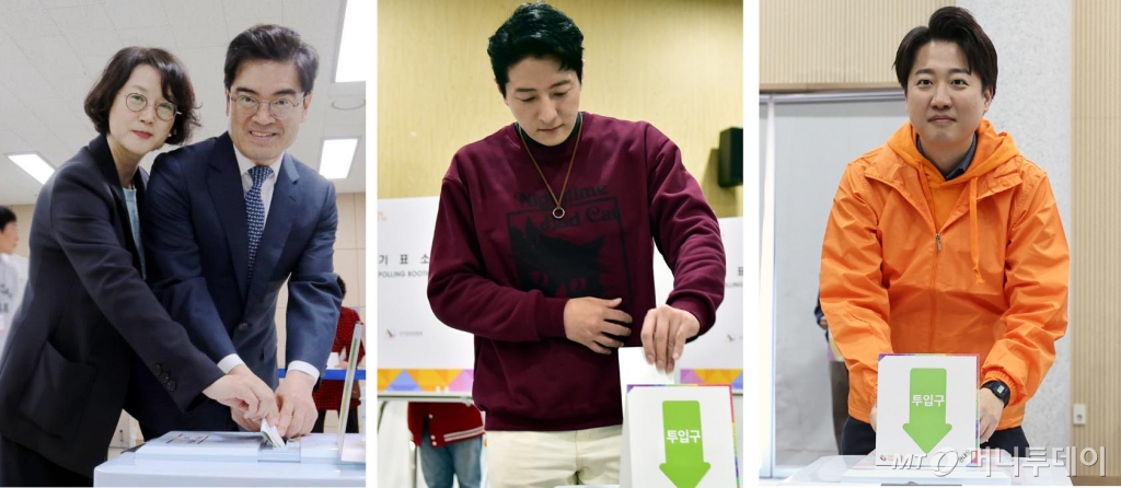 제22대 국회의원 선거 사전투표 첫날인 5일 경기 화성을에 출마한 공영운(왼쪽사진부터) 더불어민주당 후보, 한정민 국민의힘 후보, 이준석 개혁신당 후보가 각각 동탄4동, 6동, 7동 행정복지센터에서 투표를 하고 있다. /사진=뉴시스 