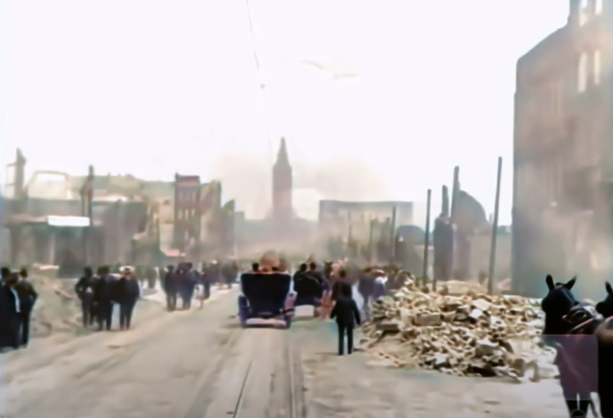 1906년 4월18일 발생한 지진으로 건물 곳곳이 무너지고 땅이 꺼지는 등 폐허가 된 샌프란시스코의 모습./사진=Denis Shiryaev 유튜브 콘텐츠 캡처 