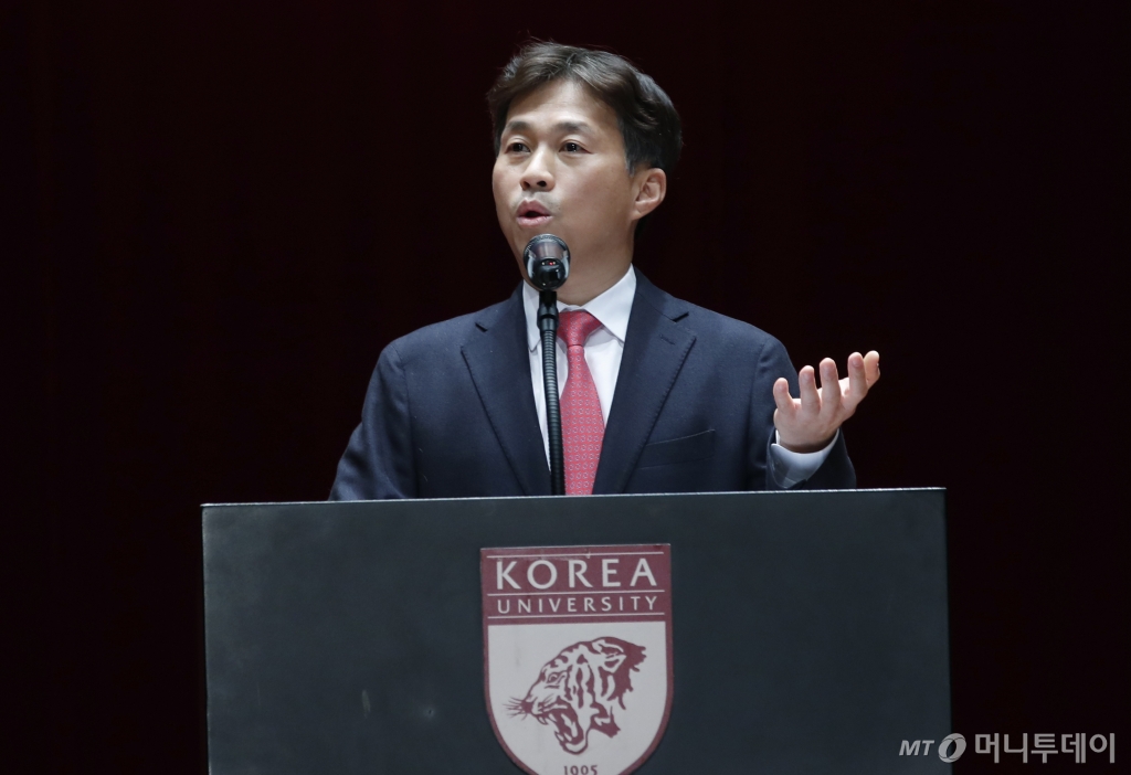 (서울=뉴스1) 권현진 기자 = 곽노정 SK 하이닉스 대표이사. 2024.2.23/뉴스1  Copyright © 뉴스1. All rights reserved. 무단 전재 및 재배포,  AI학습 이용 금지. /사진=(서울=뉴스1) 권현진 기자