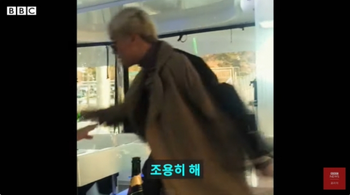 BBC 뉴스 코리아가 공개한 '버닝썬 게이트' 핵심 멤버인 그룹 빅뱅 출신 승리의 만행 /사진=유튜브 채널 'BBC 뉴스 코리아' 캡처