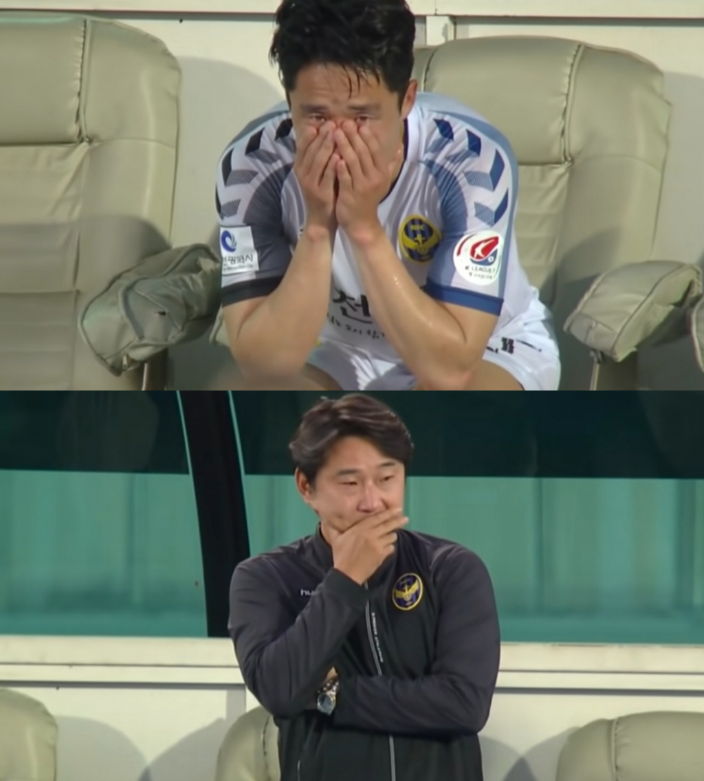 고 유상철 감독의 췌장암 투병 소식에 눈물을 보이는 축구선수 김호남, 당시 인천의 전략강화실장 이천수 /사진=유튜브 채널 'KBS 스포츠' 캡처