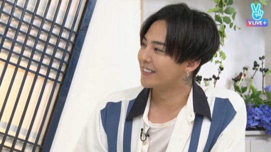 2016년 지드래곤이 네이버 V앱 라이브에서 자신의 사주를 공개했다./사진=네이버 V앱 제공