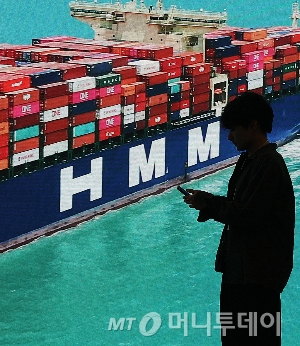 HMM, 이케아와 탄소감축량 거래…'그린세일링 서비스' 계약 체결 - 머니투데이
