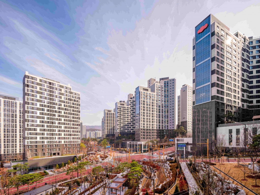 경기도 성남시 중원구 'e편한세상 금빛 그랑메종' 전경/사진제공=DL이앤씨