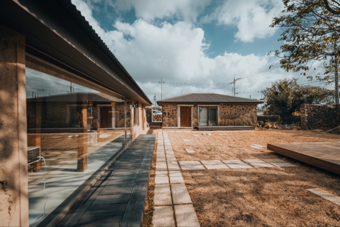 제주시 한경면에 위치한 고산도들집./사진제공=다자요