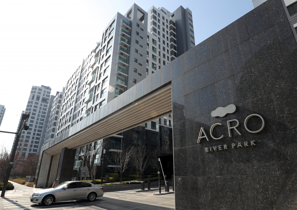 뮤지컬 배우 홍광호가 지난 10일 매입한 서울 서초구 반포동 아크로 리버파크 단지 전경. /사진=뉴스1