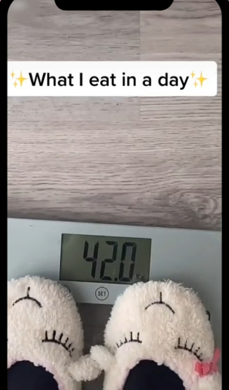 틱톡에서 70억뷰를 기록한 '내가 하루에 먹는 것' 영상. 로렌은 이 영상을 보고 매일 먹는 것들의 칼로리를 계산하기 시작했으며, 그건 강박관념으로 바뀌었다. 로렌은 섭식장애가 생겼다./사진=ABC뉴스