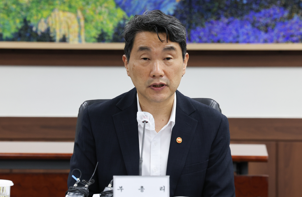 이주호 사회부총리 겸 교육부 장관이 지난 3일 서울 종로구 정부서울청사에서 열린 제6차 사회관계장관회의에서 모두발언을 하고 있다./사진=뉴스1