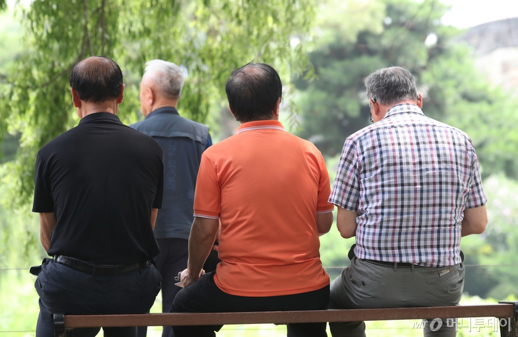 대만이 저출산에 따른 노동력 감소에 직면하자 65세인 정년제도를 폐지하기로 했다. /사진=뉴스1