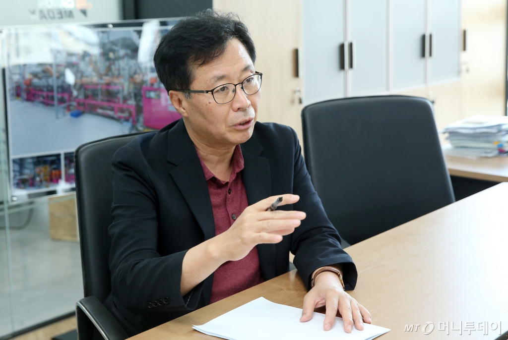 유무영 다원메닥스 대표가 31일 서울 서초구 다원메닥스 본사에서 본지와 인터뷰하고 있다. /사진=김휘선 기자