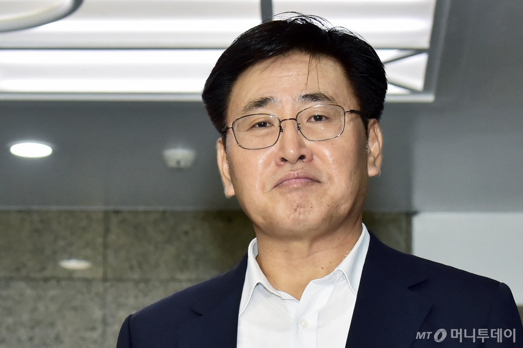 유상임 신임 과학기술정보통신부 장관 후보자가 19일 서울 종로구 서린동 광화문우체국에 마련된 인사청문회 준비단 사무실에 출근하고 있다. /사진=머니S