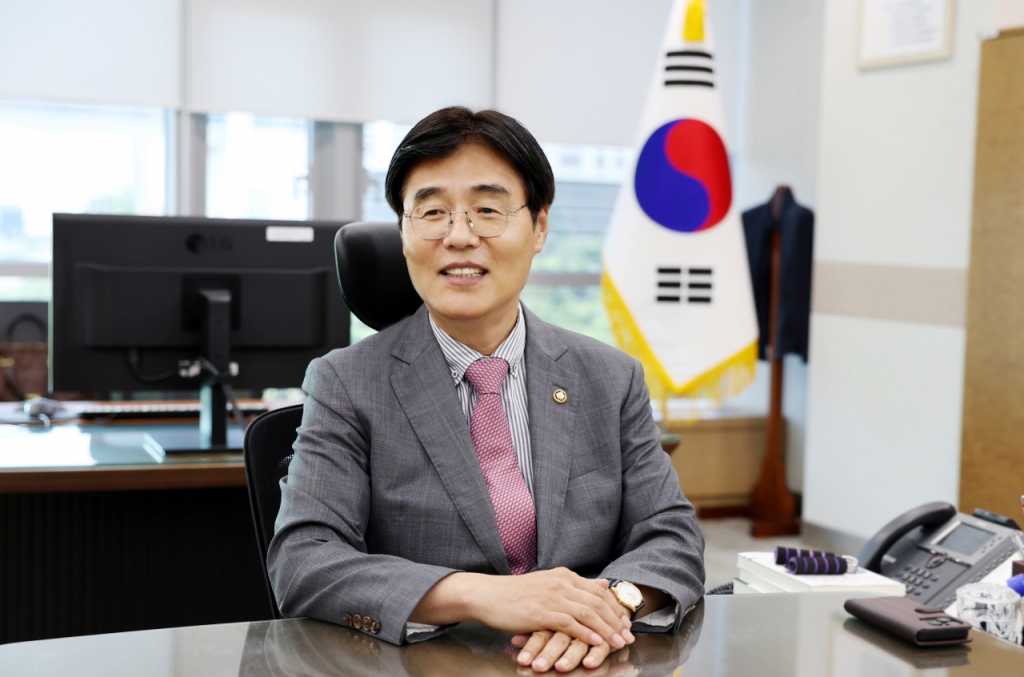 김형렬 행복청장이 19일 머니투데이와의 인터뷰에서 취임 1주년을 맞아 포부를 밝히고 있다/사진제공=행복청