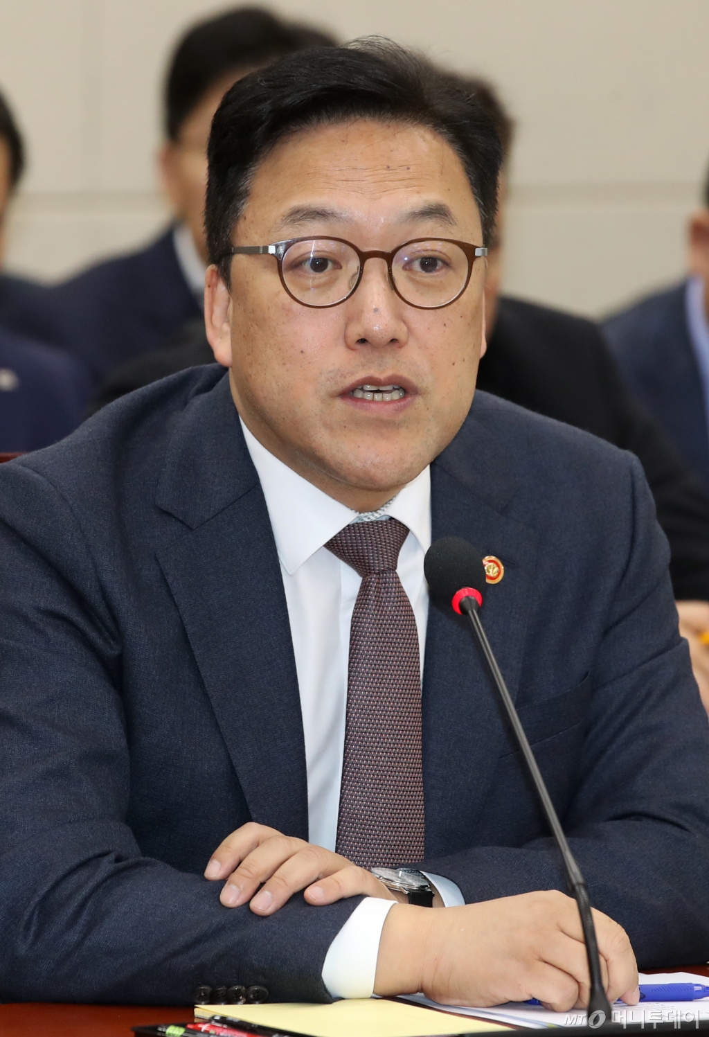 (서울=뉴스1) 이광호 기자 = 김병환 금융위원장이 24일 오전 서울 여의도 국회에서 열린 정무위원회의 금융위원회와 금융감독원에 대한 종합 국정감사에서 의원 질의에 답하고 있다. 2024.10.24/뉴스1  Copyright © 뉴스1. All rights reserved. 무단 전재 및 재배포,  AI학습 이용 금지. /사진=(서울=뉴스1) 이광호 기자