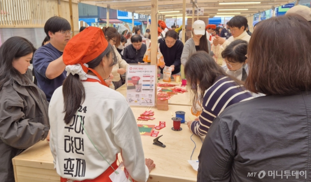 구미라면축제의 라면 공작소 부스 모습./사진=유예림 기자
