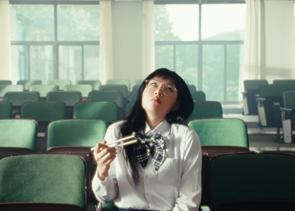 / 사진=비비 '데레' 뮤직비디오 스틸 컷