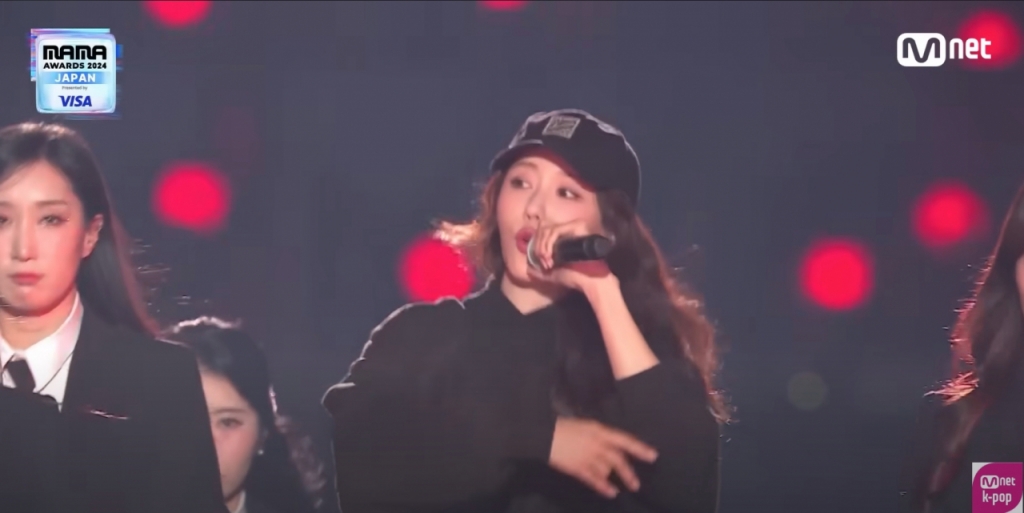 랩 하는 배우 이지아/사진=Mnet 유튜브 캡처