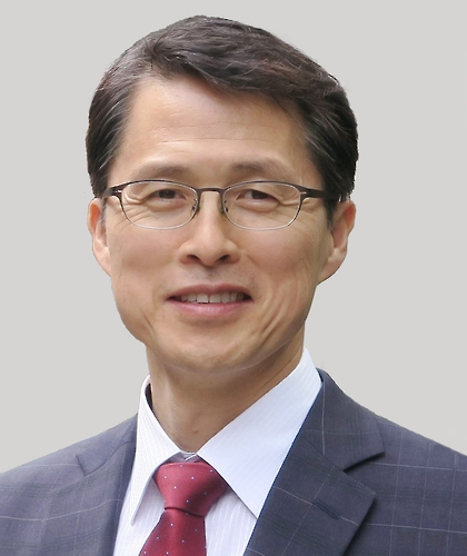 윤석열 대통령이 29일 정무직 인선을 발표 했다. 대통령실은 윤 대통령이 이날 최원호 원자력안전위원회 위원장의 임명안을 재가했다고 밝혔다. /사진=대통령실 제공