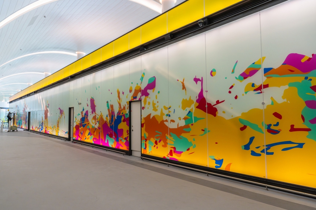 서편 복도, 존원 작가 작품