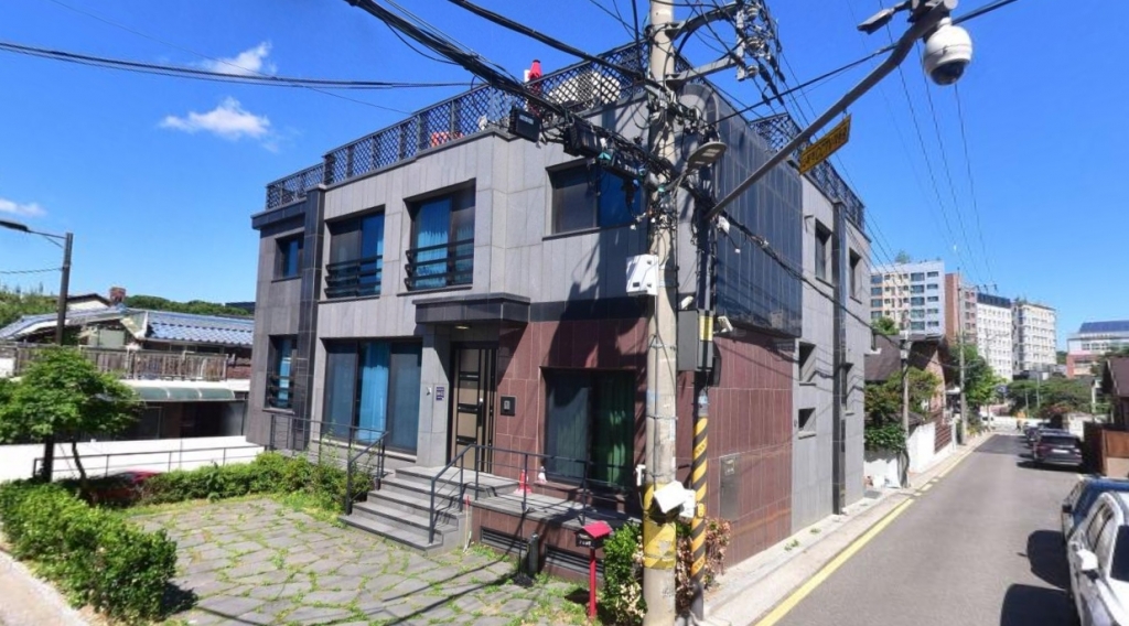 가수 윤하가 매입한 서울 강남구 율현동 다가구주택. /사진=카카오맵