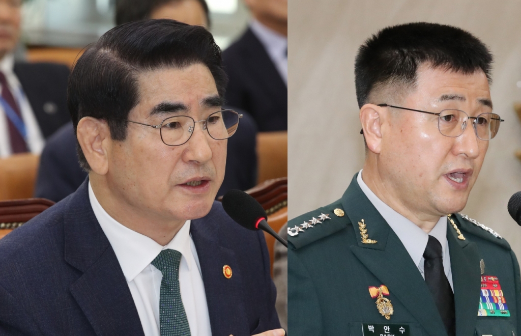 육군사관학교 38기인 김용현 국방부 장관(왼쪽)과 육사 46기인 박안수 전 계엄사령관(현 육군참모총장·대장)은 더불어민주당 등 야권으로부터 내란죄로 고발될 것으로 보인다. / 사진=뉴스1