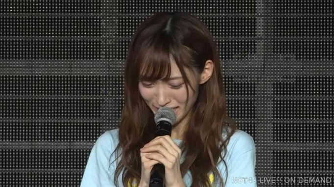 그룹 탈퇴를 알리는 야마구치 마호 /사진=DMM닷컴